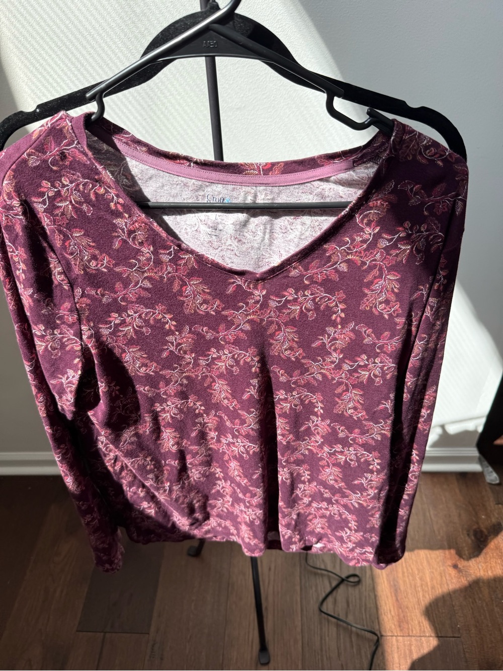 croft & barrow Plum Floral V-Neck Long Sleeve Top